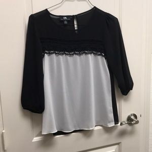 Sheer black and white lace top 3/4 sleeve